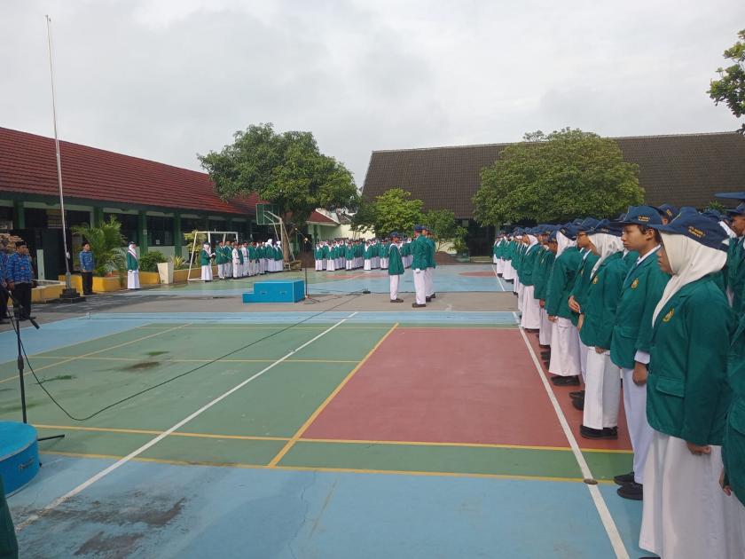 Generasi Pelajar Siap Berjuang, MTs Negeri 3 Sleman Peringati Hari Pahlawan dengan Penuh Makna