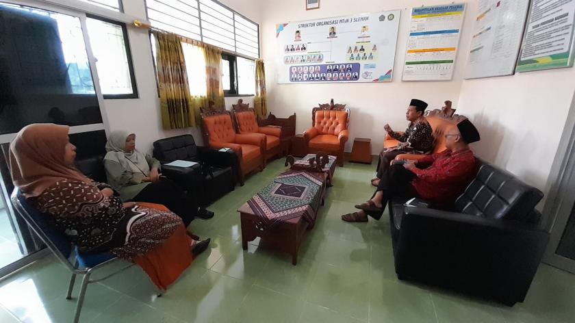 Gelar Rakor Penyaluran Silabadikdas, MTsN 3 Sleman Berharap Penyaluran Beasiswa Berjalan Lancar 