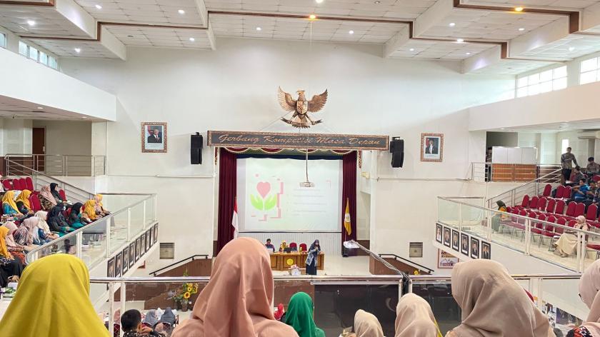 Siapkan Guru Berkualitas, MTs N 3 Sleman Ikuti Seminar HGN: Kupas Tuntas Inkuii Kolaboratif dan KBC