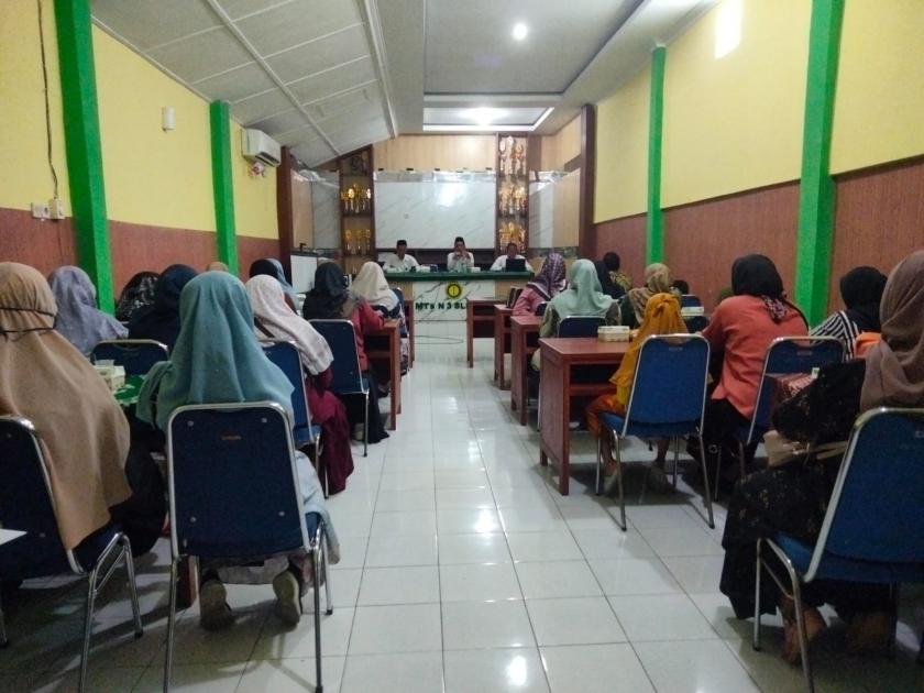 Wujudkan Komunikasi 2 Arah MTs Negeri 3 Sleman Gelar Musyawarah POT
