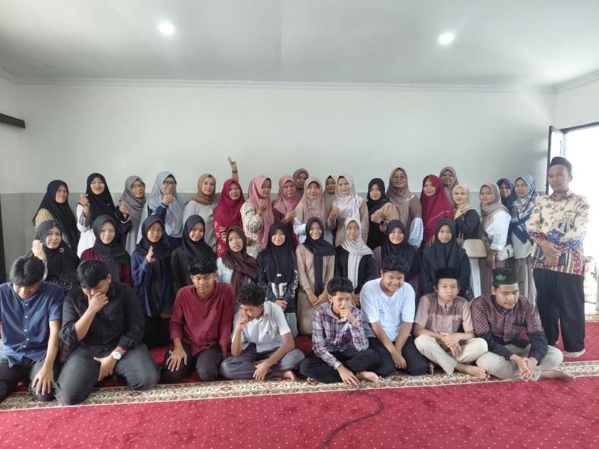 Perkuat Silaturahmi dan Dukungan Akademik, Wali Siswa Kelas IX E MTsN 3 Sleman Gelar Pertemuan Rutin