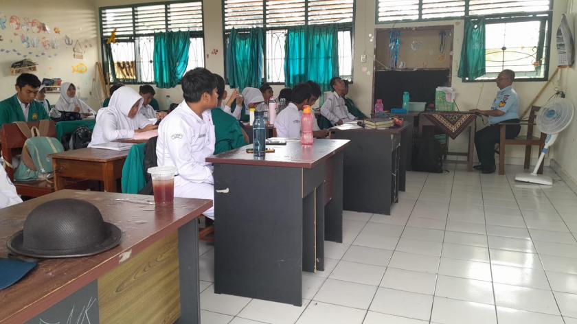 Membakar, AMT dari Wali Murid Motivasi Siswa Kelas 8A