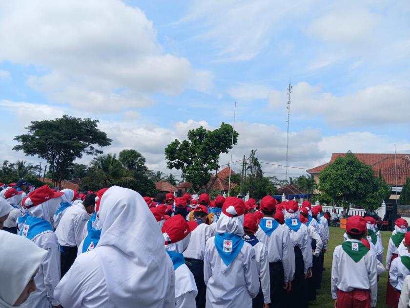 Siap Jadi Garda Terdepan! 5 Siswa MTsN 3 Sleman Resmi Dilantik Jadi Anggota PMR 