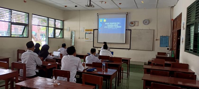 Tingkatkan Profesionalisme, MTs Negeri 3 Sleman Gelar MGMP Rumpun PAI dan Bahasa Arab