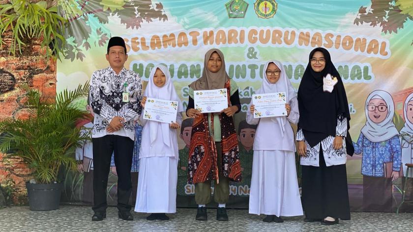 Alunan Ayat, Langkah Berkilat, Tiga Siswi Kelas VII C MTs Negeri 3 Sleman Torehkan Prestasi Hebat