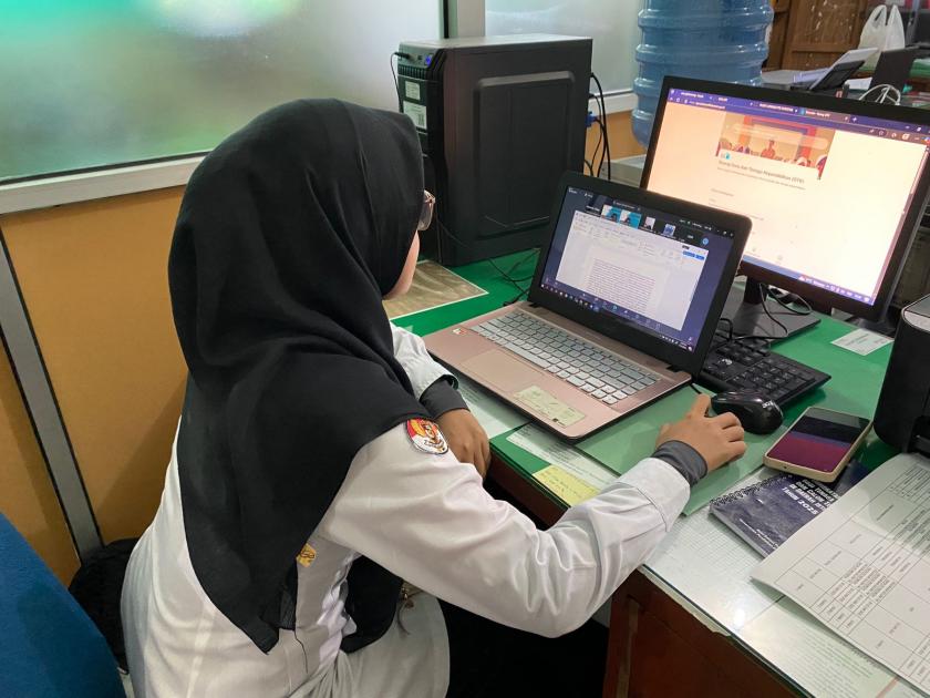 Guru MTs N 3 Sleman Ikuti Pendampingan Peningkatan Kemahiran Berbahasa