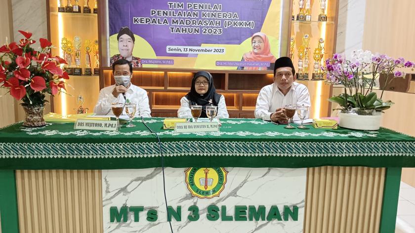 Penilaian Kinerja Kepala Madrasah: Asesor Apresiasi Inovasi MTsN 3 Sleman