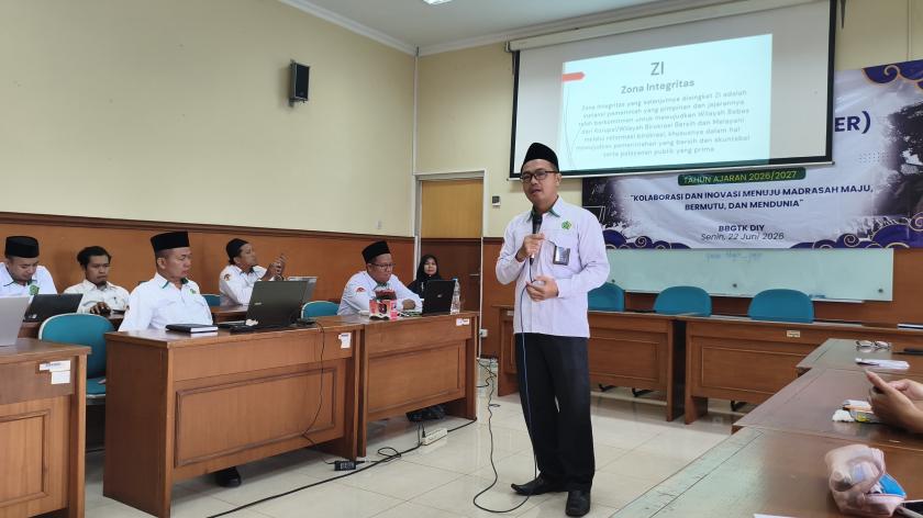 MTsN 3 Sleman Perkuat Komitmen Pembangunan Zona Integritas dalam Rapat Kerja 2026