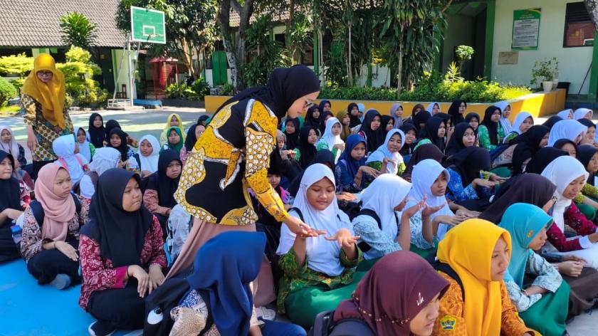 Siapkan Kedisiplinan Siswa Baru, MTsN 3 Sleman Gelar Cek Ketertiban Jelang Matamuda