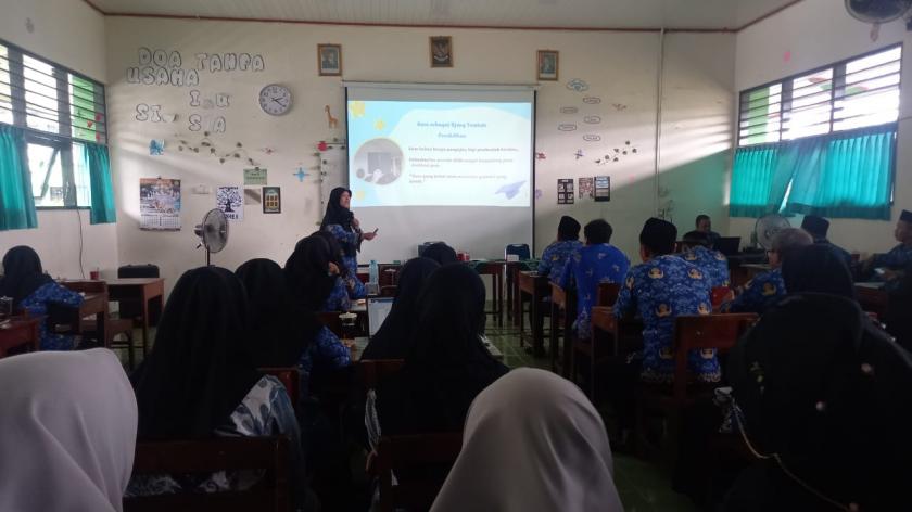 Evaluasi Kegiatan Belajar Mengajar Bersama Pengawas Madrasah