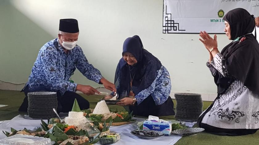 Peringati HUT ke-77 RI, MTs Negeri 3 Sleman Adakan Tasyakuran