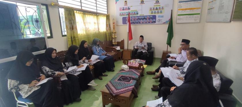 Jelang PKKM, MTs Negeri 3 Sleman Gelar Rapat Koordinasi