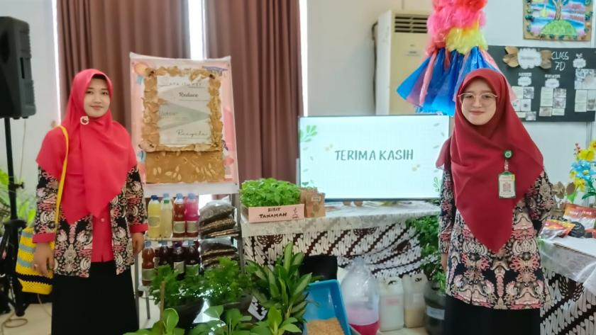 Gali Pengalaman, Tim IKM MTsN 3 Sleman Kunjungi Festival P5