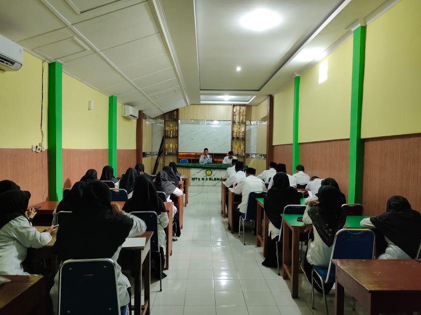 Briefing Guru Pegawai MTs Negeri 3 Sleman Menyambut Idulfitri