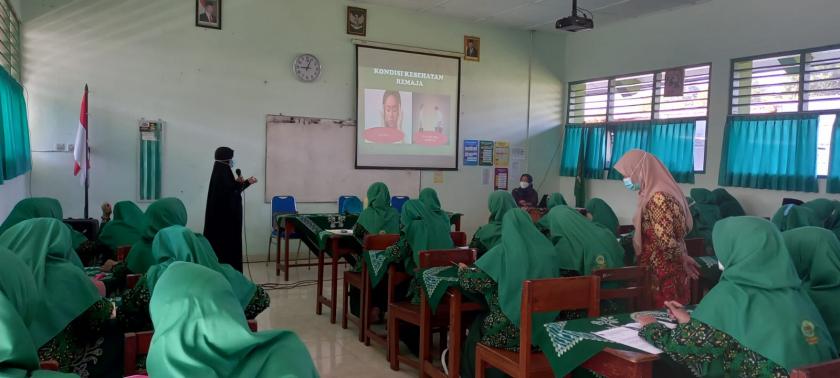 Bangun Generasi Sehat,MTsN 3 Sleman Gelar Sosialisasi Kesehatan Reproduksi