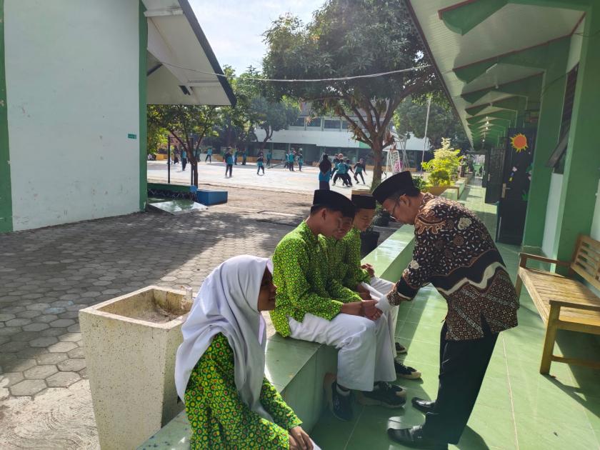 Hadang Kuku Panjang, Kesiswaan MTs Negeri 3 Sleman Tertibkan Pemotongan