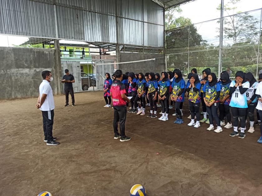 Enam Siswa MTsN 3 Sleman Lolos Seleksi Voli Menuju Tingkat Provinsi