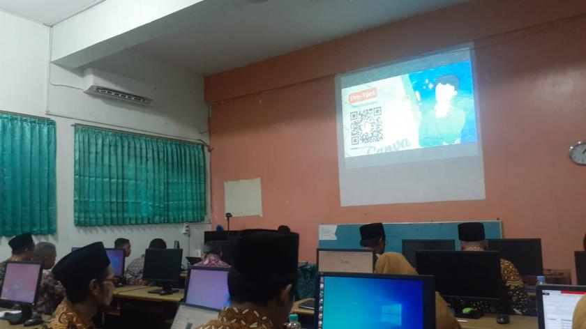 Dongkrak Keterampilan Digital, Pegawai P3K MTsN 3 Sleman Ikuti Mentoring Praktis di MAN 1 Sleman