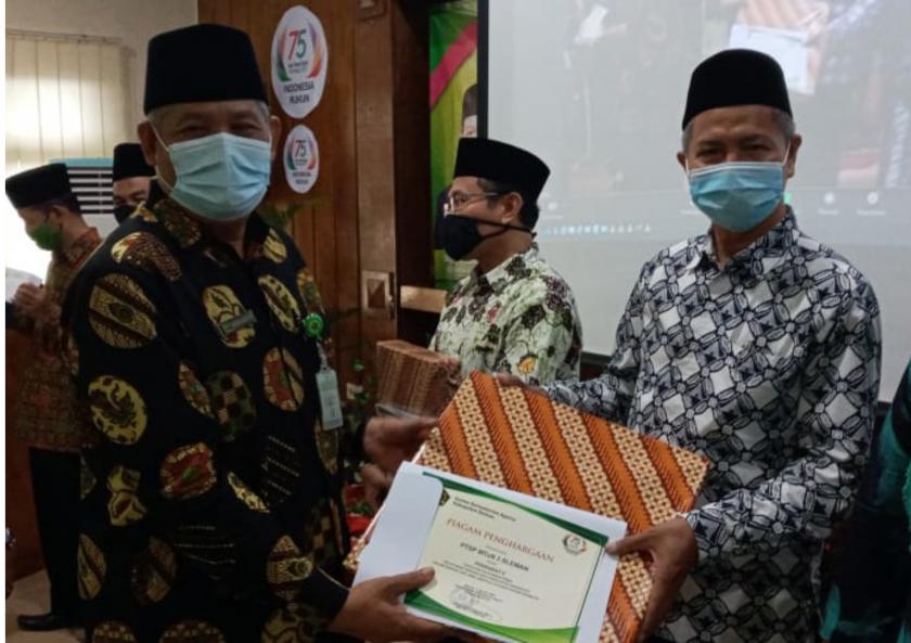 MTsN 3 Sleman Raih Juara II  Pelayanan Prima PTSP Madrasah