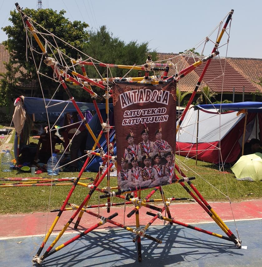 Aksi Presisi Tim Antaboga MTsN 3 Sleman Rancang Menara Pandang di Lomba GP Pioneering LT II Ngemplak