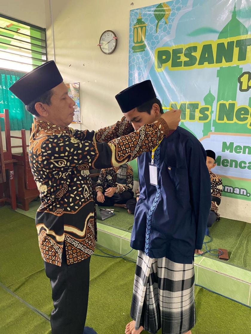 Kepala MTs Negeri 3 Sleman Resmi Buka Pesantren Ramadan 2025