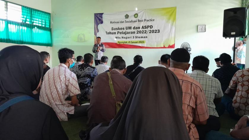Orang Tua Siswa Kelas IX MTsN 3 Sleman  Antusias Ikuti Kegiatan Motivasi dan Sosialisasi Best Practice