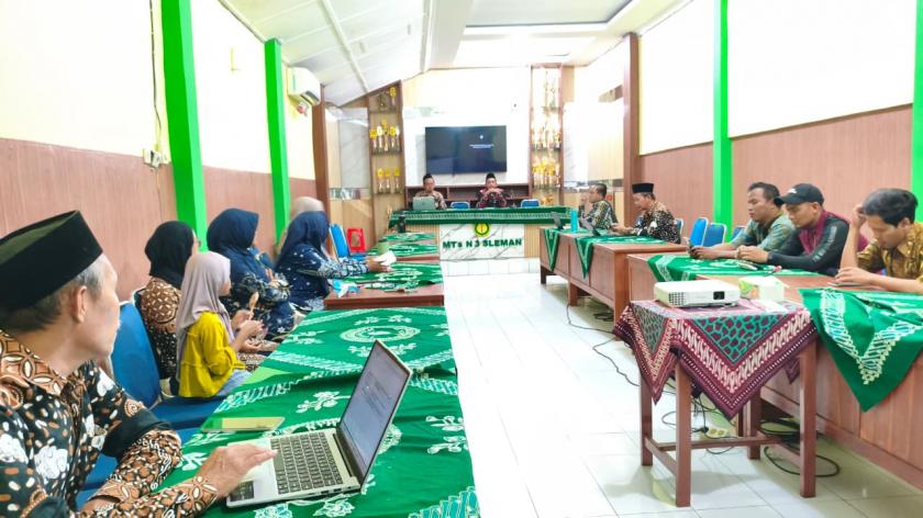 MTsN 3 Sleman Gelar Rapat Struktural Formasi Lengkap, Bahas Agendakan Strategis Perkamuda hingga Ijazah