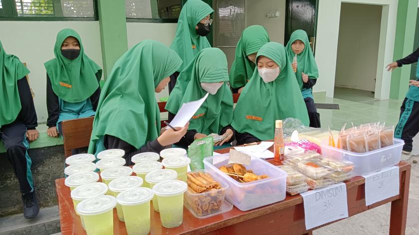 Market Day MTsN 3 Sleman, Ajarkan Siswa Jiwa Kewirausahaan