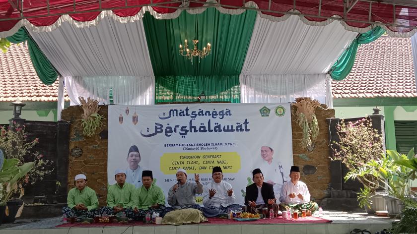 MTsN 3 Sleman Bersholawat Rayakan Maulid Nabi Muhammad SAW