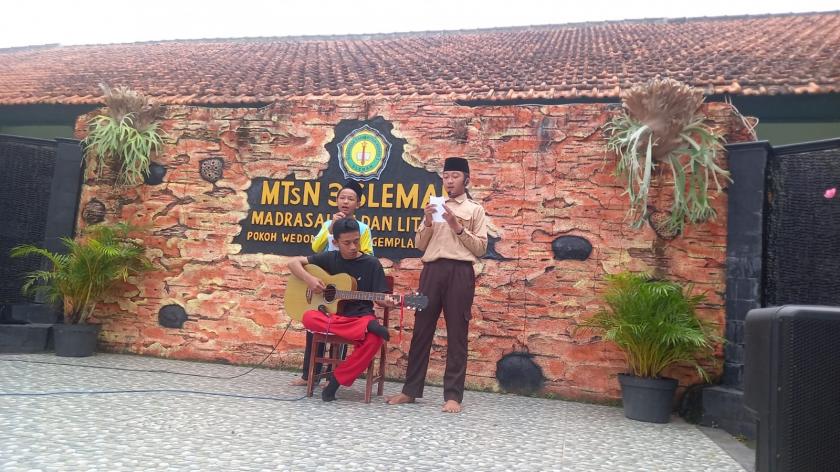 Bawakan Lagu Monolog, VII A Tampil Memukau Dalam Matsanega Talent Show