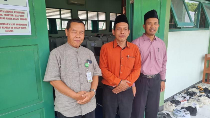 Pengawas Madrasah Apresiasi Pelaksanaan Asesmen Madrasah di MTsN 3 Sleman