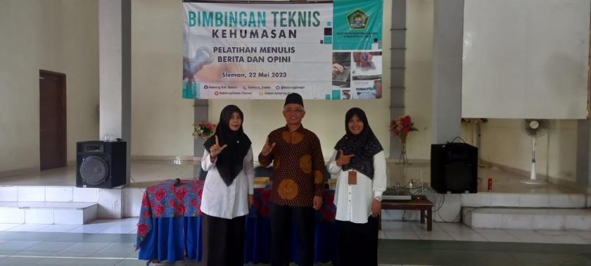 Asah Keahlian, Guru MTsN 3 Sleman Ikuti Pelatihan Menulis Berita dan Opini