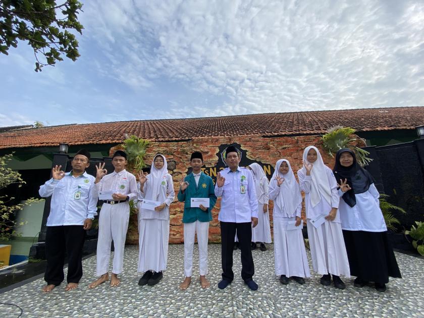 Apresiasi Siswa Berprestasi, MTs N 3 Sleman Berikan Reward
