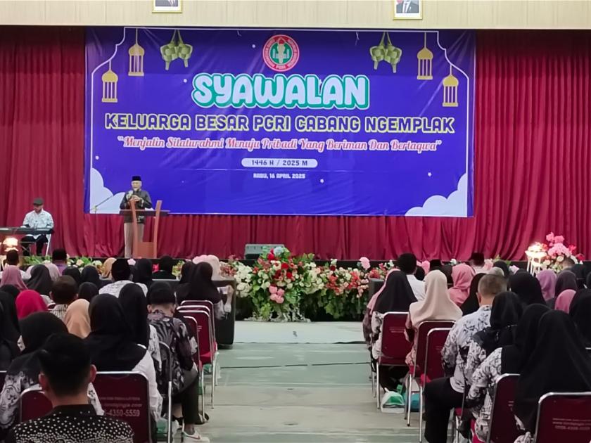 Kepala MTs Negeri 3 Sleman Beserta Guru Pegawai Hadiri Syawalan PGRI Cabang Ngemplak