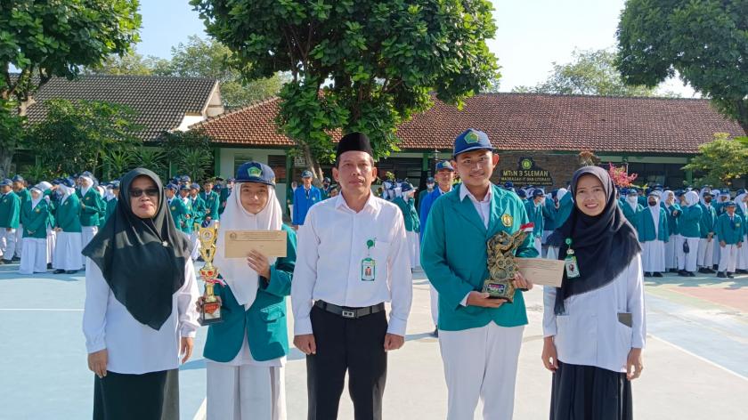 Tuai 2 Juara Pertama, MTsN 3 Sleman Bertabur Emas