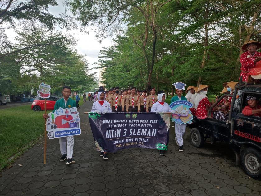 MTsN 3 Sleman Ikuti Kirab Budaya Merti Desa Wedomartani