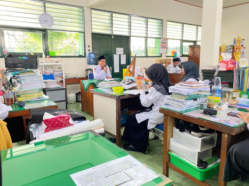 Koordinasikan Berbagai Agenda, MTs Negeri 3 Sleman Lakukan Briefing