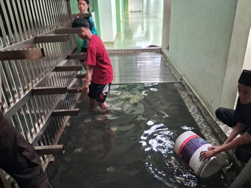 Dukung Madrasah Adiwiyata, Kader Penghematan dan Konservasi Air MTsN 3 Sleman Manfaatkan Daur Ulang Air Kolam Cuci Kaki