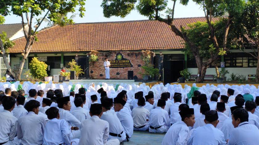 GLADI DAN PERSIAPAN PKM KAB. SLEMAN - SISWA SISWI MTs N 3 SLEMAN SIAP BERPRESTASI