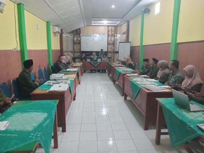 Perkuat Komponen Pengawasan, Tim PMPZI MTsN 3 Sleman Terima Arahan Khusus dari Kemenag