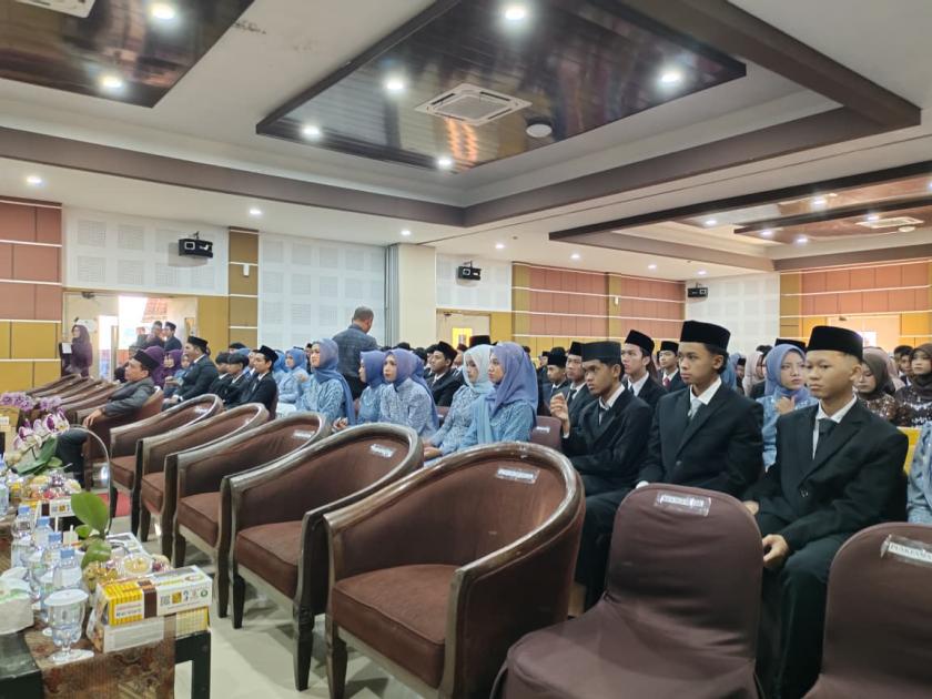 Khidmat dan Penuh Haru, Prosesi Pelepasan Warnai Akhirussanah Kelas IX MTs Negeri 3 Sleman