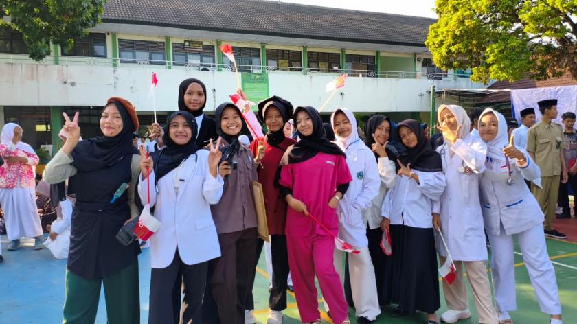 Pawai Kemerdekaan Kelas IX D MTsN 3 Sleman: Panggung Ekspresi, Kebersamaan, dan Mimpi Masa Depan