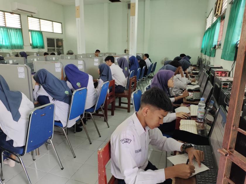 Optimalisasi Persiapan Tes Kemampuan Akademik, MTs Negeri 3 Sleman Gelar Try Out TKA/TKAD III Mata Pelajaran Matematika dengan Dua Sesi dan Berjalan Lancar