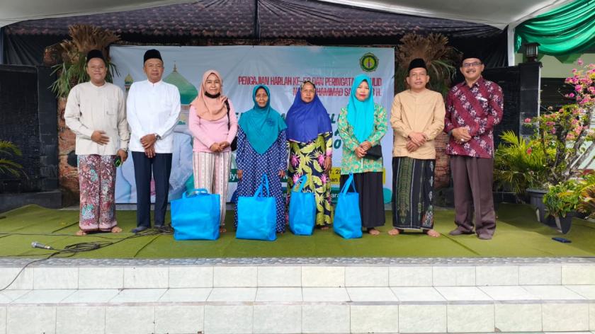 Peringati Harlah ke-58, MTsN 3 Sleman Tebar Keberkahan Lewat Penyerahan Paket Bantuan Sosial