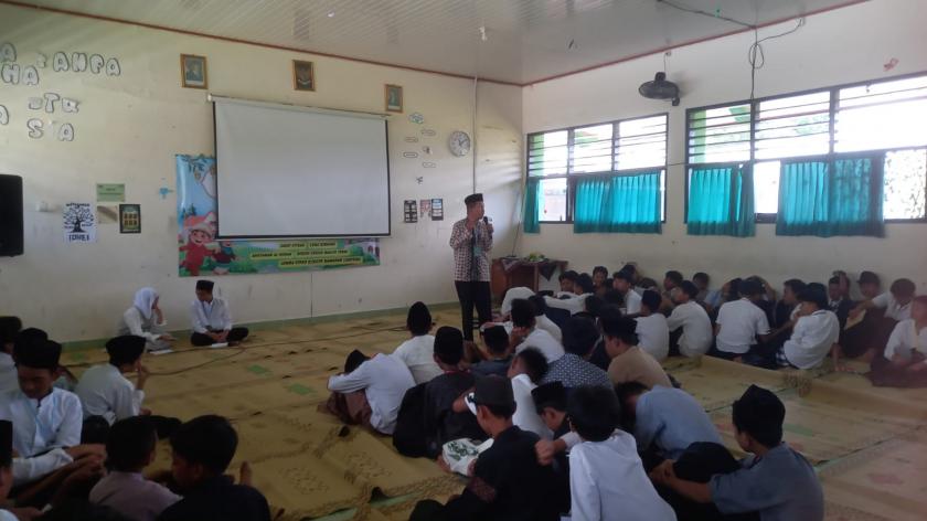 Perkuat Fondasi Iman, Siswa Kelas 7 MTsN 3 Sleman Ikuti Materi Aqidah di Pesantren Ramadan