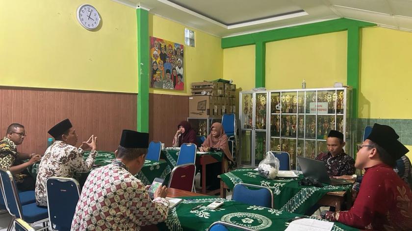 Sambut Ramadan, Tim Keagamaan MTs Negeri 3 Sleman Rapatkan Barisan