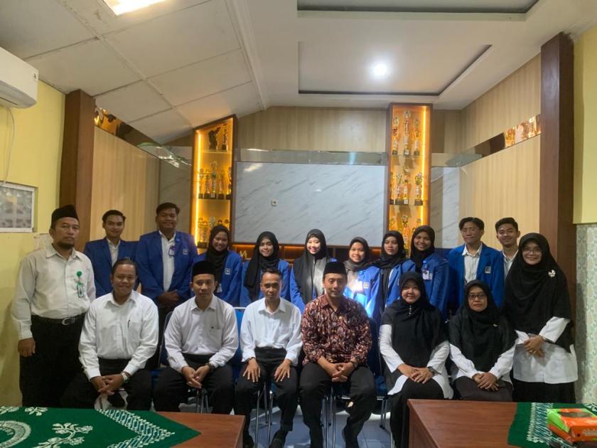 Akhiri Masa PPL di MTsN 3 Sleman, Mahasiswa UII Sampaikan Kata Pamit