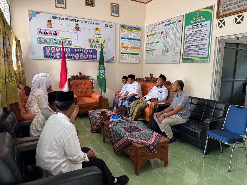 Densus Polda DIY Sambangi MTsN 3 Sleman Guna Kolaborasi Pencegahan Radikalisme dan Intoleransi