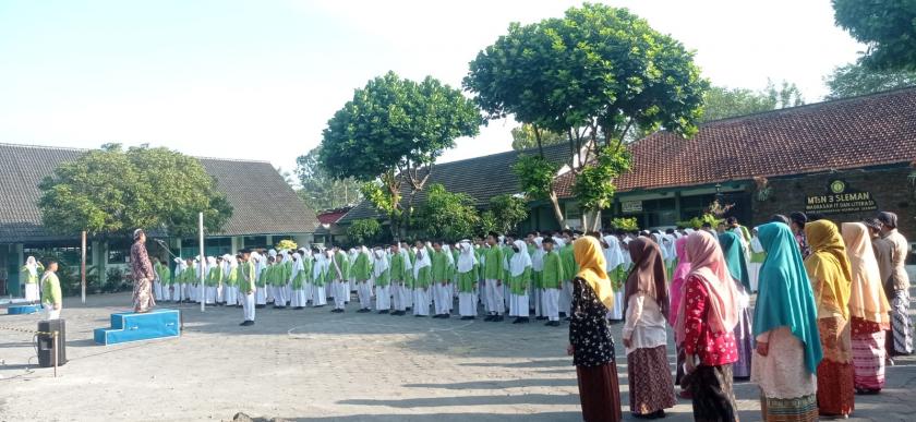 MTsN 3 Sleman Peringati Hari Lahir Pancasila