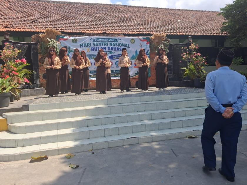 Sempurnakan Bacaan dan Performa, Tim Qori MTsN 3 Sleman Gelar Gladi Bersih Jelang Pengajian Orang Tua Wali Murid